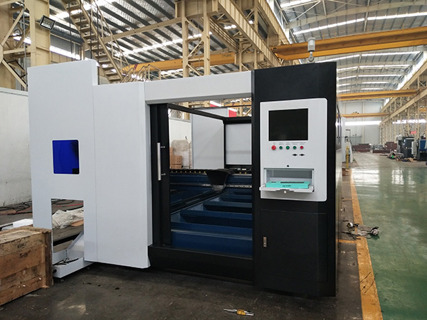 హై ప్రెసిషన్ 3000x1500 mm చిన్న 1000 వ 1500 వ ఫైబర్ లేజర్ కట్టింగ్ మెషిన్ ప్రైస్